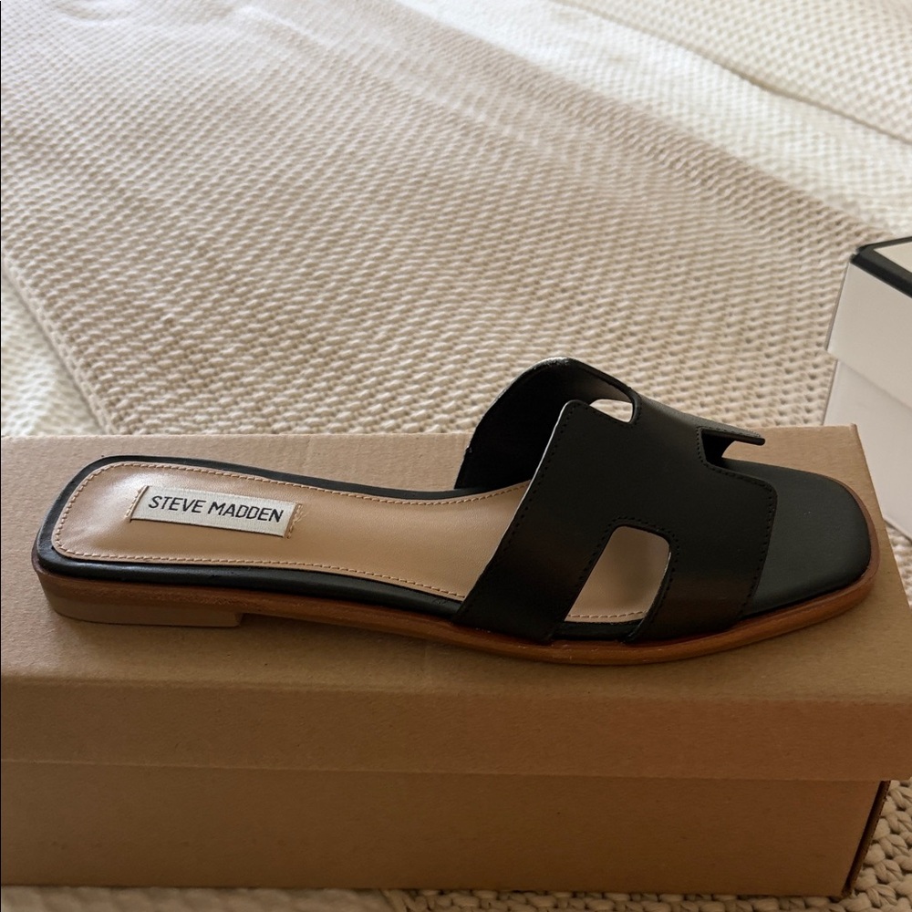 Steve Madden Black Leather Slide Mule